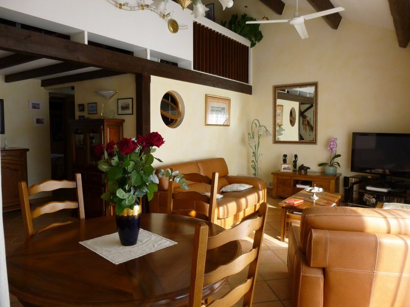 SEJOUR APPARTEMENT T5 SAUSSET LES PINS 13960